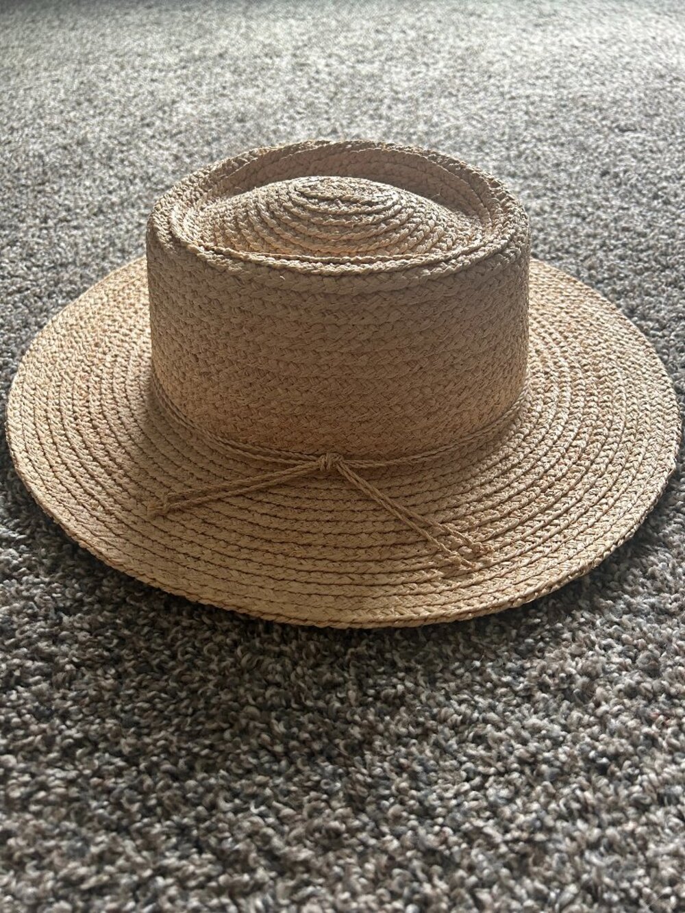 LIKE NEW Gigi Pip Telescope Straw Hat